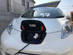 日産リーフ充電